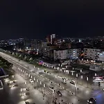 아파트 Boulevard Views - Spacious 티라나