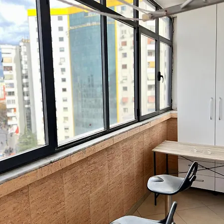 Boulevard Views - Spacious Apartment Tirana