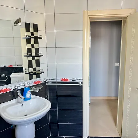 Daire Boulevard Views - Spacious